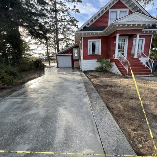 DRIVEWAY (20)